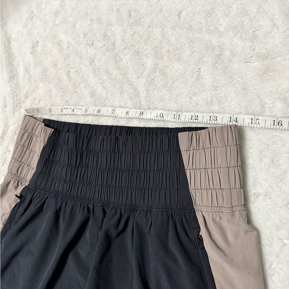 YPB by Abercrombie & Fitch motion TEK Unlined Ultra High Rise Workout Short - Picture 14 of 14
